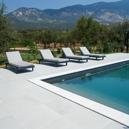 Mentoros Villas Karavados Exterior photo