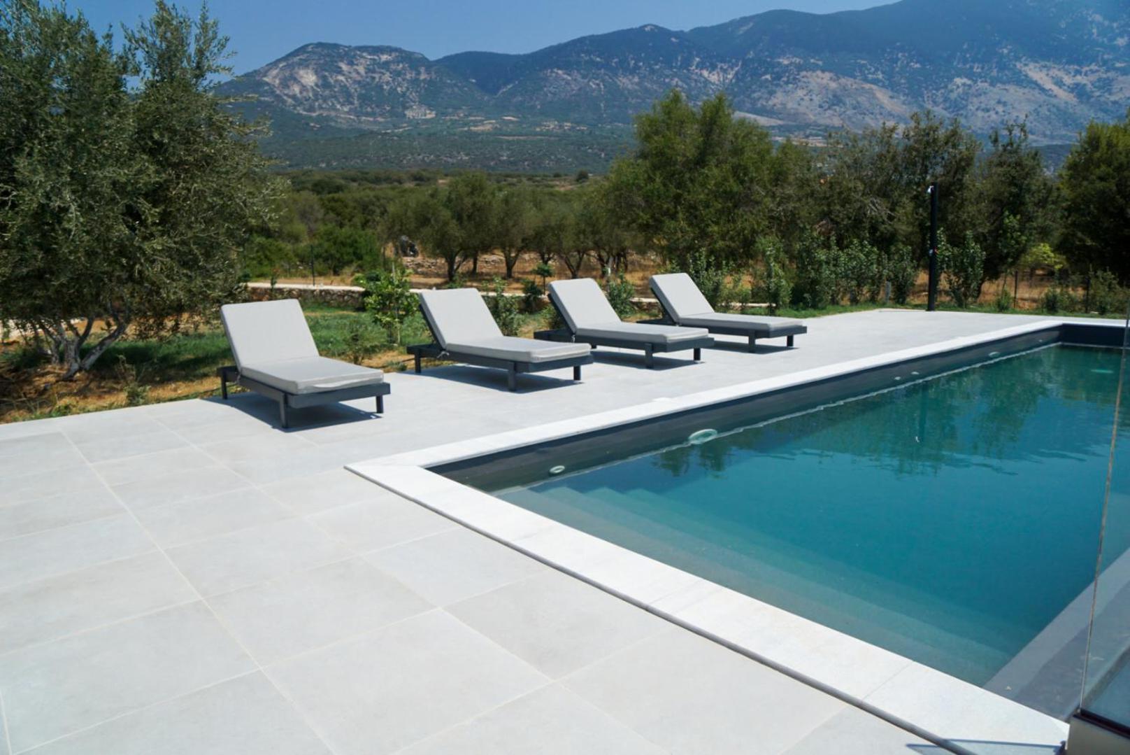 Villa Mentoros